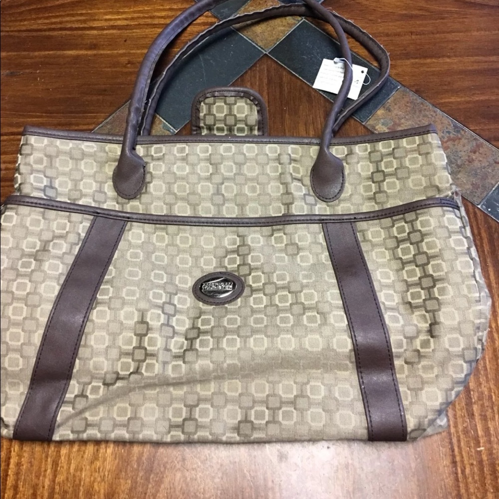 American Tourister Tote Bag